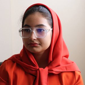 عکس از عینک Marc Jacobs با فریم مربعی شکل مدل 53336 بر روی صورت فاطمه ابراهیم زاده
