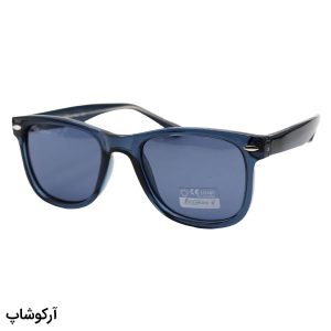 عکس از عینک آفتابی Ray-Ban با فریم آبی رنگ، شکل ویفرر، دسته سیم‌دار و لنز پلاریزه و دودی تیره مدل 66805