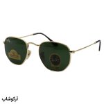 عکس از عینک آفتابی Ray-Ban با فریم رنگ طلایی، شکل چندضلعی و لنز سبز تیره و جنس سنگ مدل RB3548