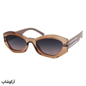 عکس از عینک آفتابی زنانه پلاریزه با فریم عسلی، شکل بیضی، دسته قهوه‌ای و لنز دودی هایلایت Celine مدل P88125