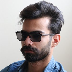 عینک Police با فریم مربعی شکل مدل 33398 بر روی صورت محمدحسین ابراهیم زاده