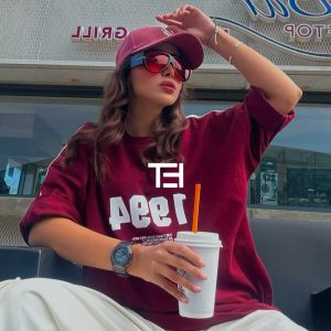 عکس از عینک دسته پهن و فریم خلبانی برند تام فورد روی صورت W68228