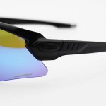 عکس از پک عینک ورزشی و عینک طوفان برند OAKLEY به همراه 4 کاور لنز و تجهیزات جانبی کامل مدل Z87+