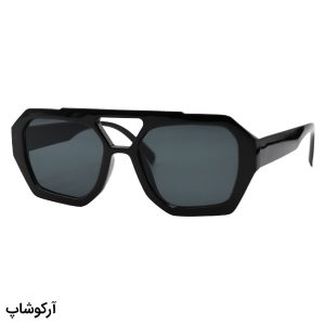 عکس از عینک آفتابی وهلا با فریم رنگ مشکی، شکل چند ضلعی و لنز دودی تیره مدل 96300