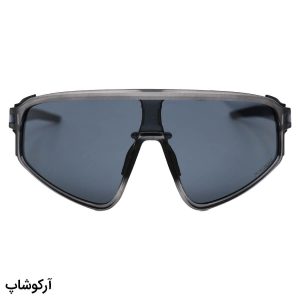 عکس از عینک ورزشی OAKLEY با فریم رنگ طوسی مات، بیس دار و لنز دودی تیره مدل OO9404-0335 126
