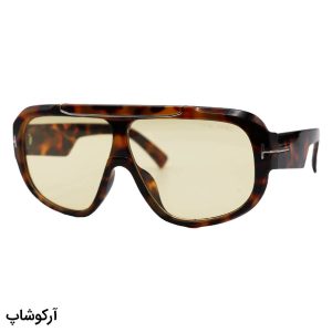 عکس از عینک دید در شب تام فورد با فریم رنگ هاوانا، شکل خلبانی، دسته پهن و لنز رنگ زرد مدل 96500