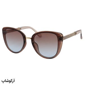عکس از عینک آفتابی زنانه جیمی چو با فریم گربه‌ای، رنگ عسلی و دسته شاین‌دار و لنز قهوه‌ای هایلایت مدل 6859