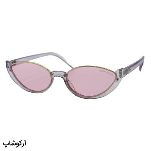 عکس از عینک دید در شب زنانه CHANEL با فریم بیضی شکل، رنگ صورتی و لنز صورتی رنگ مدل 88203