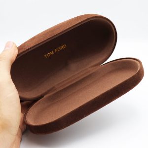 عکس از پک اورجینال عینک برند تام فورد (TOM FORD) با تمام تجهیزات و لوازم جانبی مدل 992952