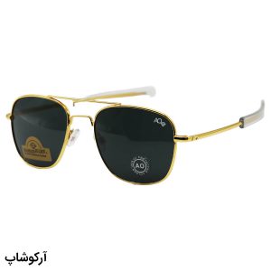 عکس از عینک آفتابی امریکن اپتیکال با فریم طلایی رنگ، شکل خلبانی و لنز دودی تیره و جنس شیشه و سنگ مدل AO-S54