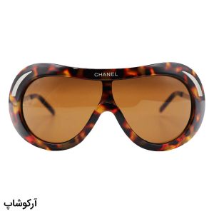 عکس از عینک آفتابی زنانه فانتزی شنل با فریم رنگ هاوانا، شکل بیضی، بیس‌دار و لنز قهوه‌ای تیره مدل 8201