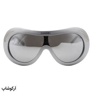 عکس از عینک آفتابی زنانه فانتزی شنل با فریم سیلور، شکل بیضی، بیس‌دار و لنز آینه‌ای و رنگ نقره‌ای مدل 8201