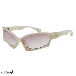 عکس از عینک آفتابی بالنسیاگا با فریم فانتزی، کرمی رنگ، بیضی شکل و لنز بنفش سایه روشن مدل 19649