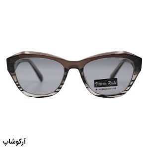 عکس از عینک آفتابی زنانه ویتوریو ریچی با فریم چندضلعی، رنگ طوسی، دسته سیم‌دار، لنز دودی و پلاریزه مدل 8869