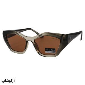 عکس از عینک آفتابی زنانه ویتوریو ریچی با فریم چندضلعی، رنگ طوسی، دسته سیم‌دار، لنز قهوه‌ای تیره و پلاریزه مدل 9845