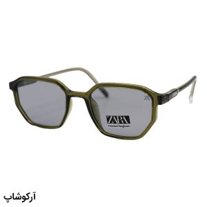 عکس زا عینک آفتابی زارا با فریم سبز زیتونی، شکل چند ضلعی، دسته سیم‌دار و لنز دودی تیره و پلاریزه مدل 66516