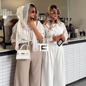 عکس از عینک آفتابی سلین (CELINE) با فریم بیضی شکل، ترند و جدید بر روی صورت مدل