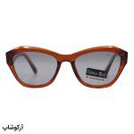 عکس از عینک آفتابی زنانه Vittorio Richi با فریم چندضلعی، رنگ قرمز، دسته سیمدار، لنز دودی و پلاریزه مدل 8869