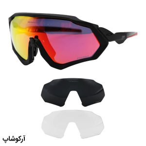 عکس از عینک ورزشی OAKLEY با فریم مشکی رنگ، 3 کاور لنز قابل تعویض و تجهیزات کامل مدل OO9403-01