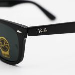 عکس از عینک آفتابی Ray-Ban با فریم ویفرر، رنگ مشکی و لنز دودی تیره و جنس شیشه (سایز متوسط و استاندارد) مدل RB2140-L