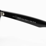 عکس از عینک آفتابی Ray-Ban با فریم ویفرر، رنگ مشکی و لنز دودی تیره و جنس شیشه (سایز متوسط و استاندارد) مدل RB2140-L