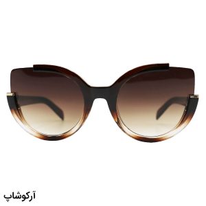 عکس از عینک آفتابی زنانه با فریم چشم گربه‌ای، رنگ قهوه‌ای و لنز قهوه‌ای سایه روشن مارک جیکوبز مدل 8252