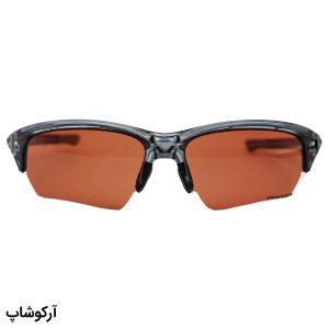عکس از عینک ورزشی OAKLEY با فریم طوسی براق، 3 کاور لنز قابل تعویض و تجهیزات کامل مدل OO9372-0965