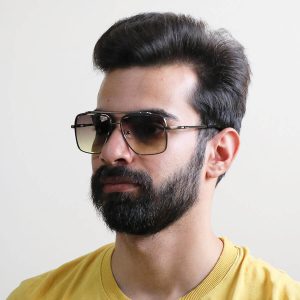 عینک آفتابی لاکچری دیتا با فریم مربعی شکل مدل D2001 بر روی صورت محمدحسین ابراهیم زاده