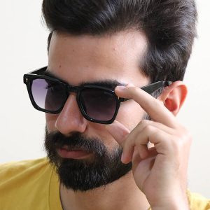 عکس از عینک آفتابی CELINE با فریم شکل مربعی مدل M65020 بر روی صورت محمدحسین ابراهیم زاده