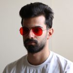 عکس از عینک دید در شب ریبن با فریم شکل خلبانی و هوانوردی مدل RB3026 بر روی صورت محمدحسین ابراهیم زاده