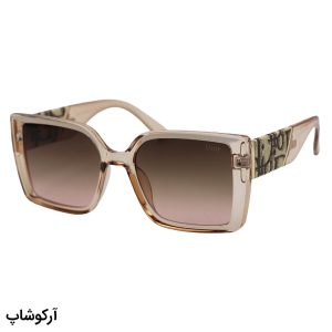 عکس از عینک آفتابی زنانه دیور با فریم رنگ عسلی براق، شکل مربعی، دسته پهن و لنز قهوه‌ای سایه روشن مدل 6818