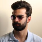 عکس از عینک آفتابی پلیس با فریم شکل خلبانی مدل 9639 بر روی صورت محمدحسین ابراهیم زاده