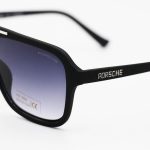 عکس از عینک آفتابی PORSCHE DESIGN با فریم خلبانی، رنگ مشکی مات و لنز قهوهای سایه روشن مدل L90