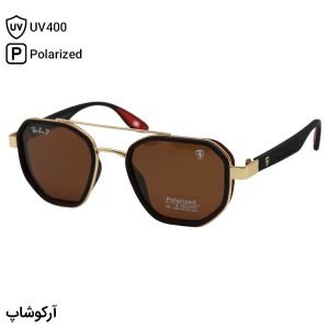 عکس از عینک آفتابی ریبن و فراری با فریم قهوه‌ای و طلایی رنگ، شکل چندضلعی و لنز قهوه‌ای تیره و پلاریزه مدل P9009