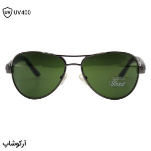 عکس از عینک آفتابی Persol با فریم خلبانی، رنگ نوک مدادی، بیس دار، لنز سبز تیره، از جنس سنگ و دسته فنری مدل 5001