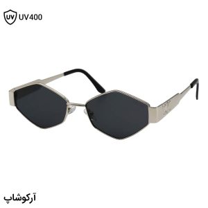 عکس از عینک آفتابی ترند سلین (CELINE) با فریم شکل چندضلعی و هندسی، رنگ نقره‌ای و لنز دودی تیره مدل JD2391